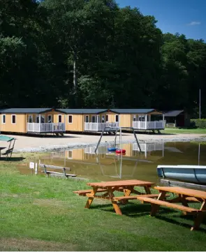 Three Ballum mobile homes, camping by the lake 